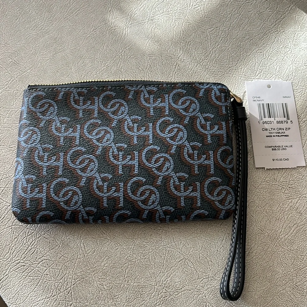 Coach wristlet NWT